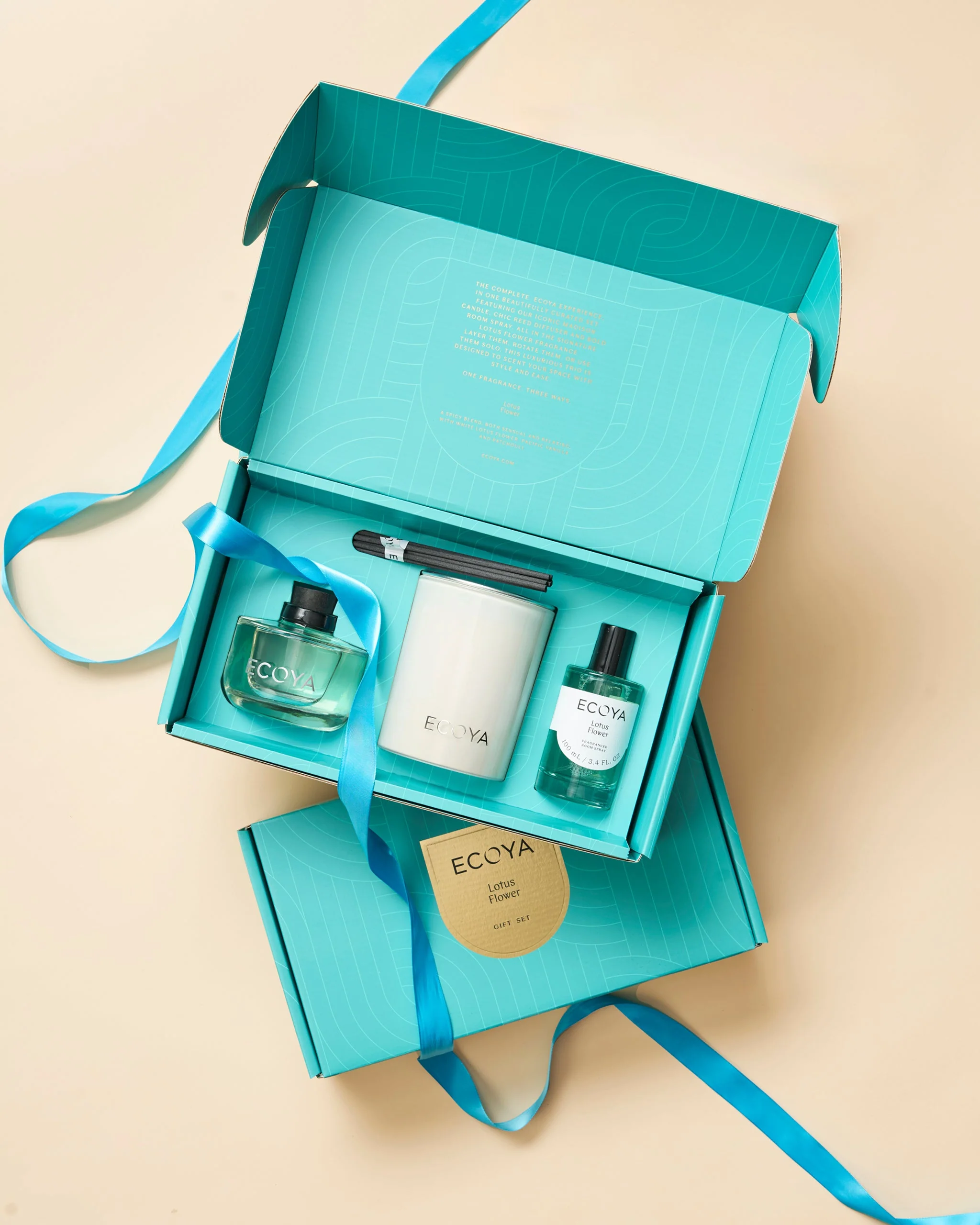 The Luxe Edit Lotus Flower - Image 3