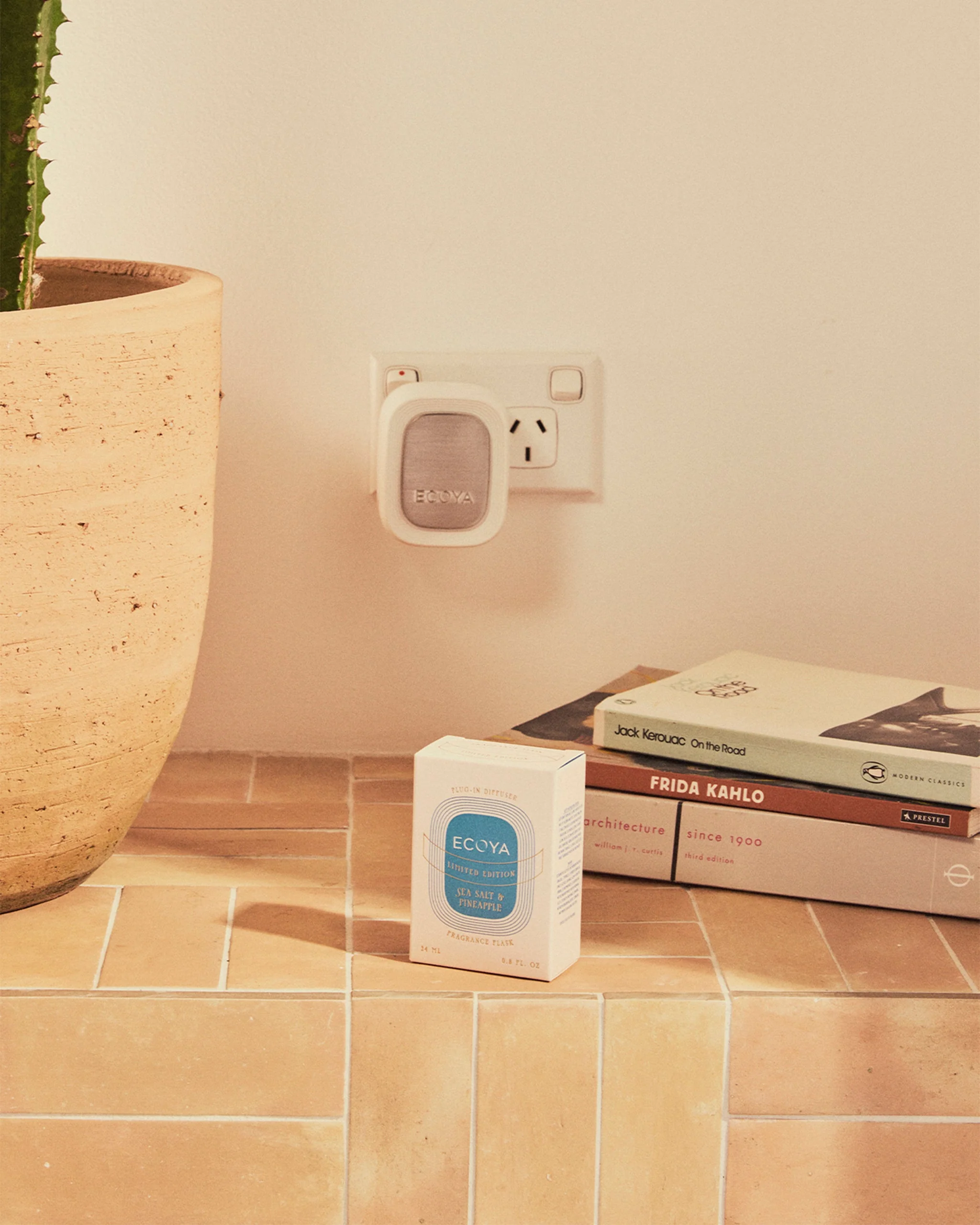 High Summer: Sea Salt & Pineapple Plug-In Diffuser Fragrance Flask - Image 3