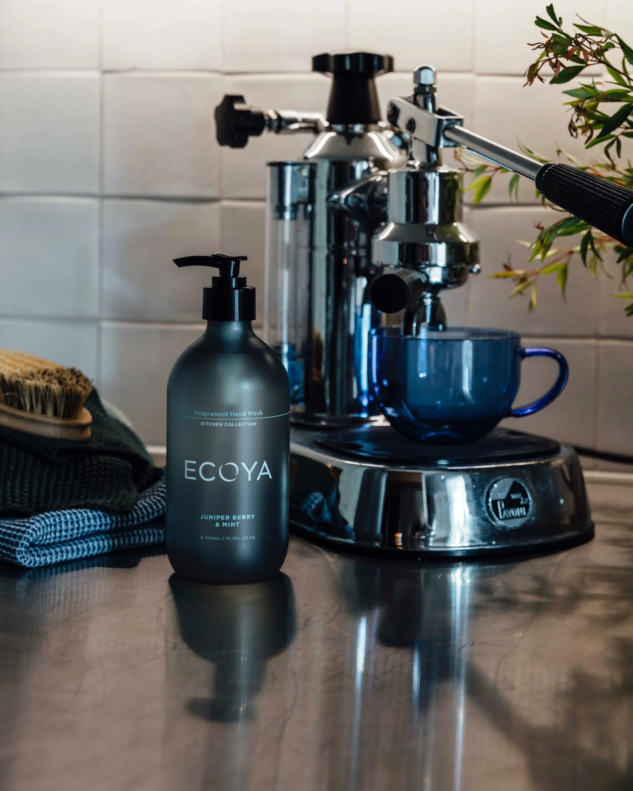 Juniper Berry & Mint Fragranced Hand Wash - Image 3